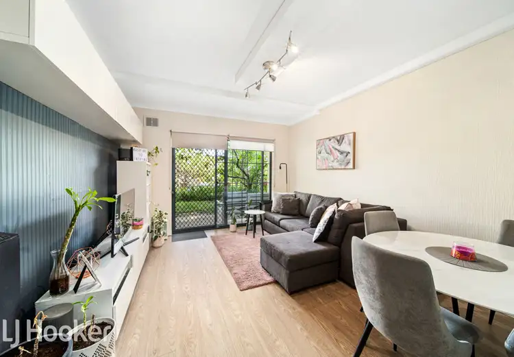 2/8 King George Street, Victoria Park WA 6100