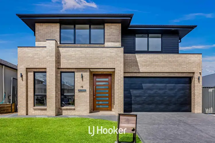 19 Titania Street, Riverstone NSW 2765
