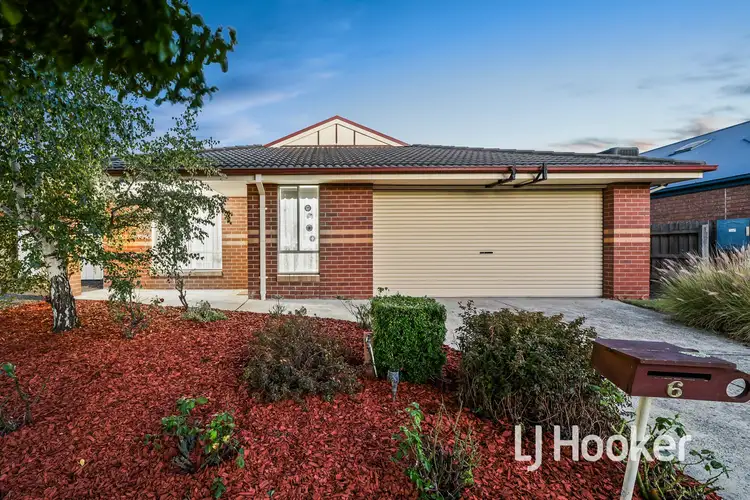 6 Grevillea Place, Pakenham VIC 3810
