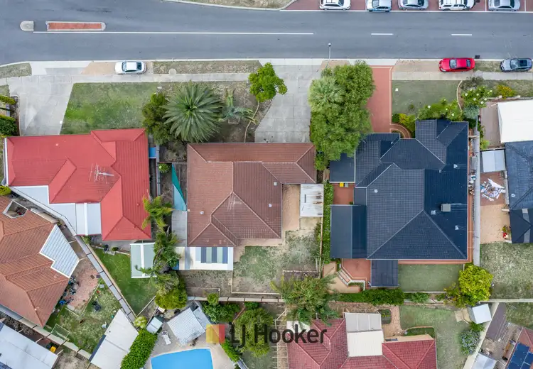 15 Adaia Drive, Alexander Heights WA 6064