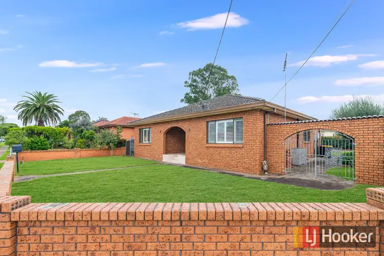 2 Junee St, Marayong NSW 2148