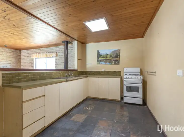 Main view of Homely house listing, 2 Sutherland Drive, Thornlie WA 6108