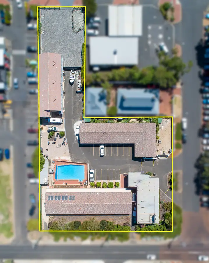 6 Pries Avenue, Busselton WA 6280