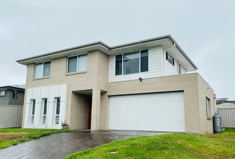 37 Lynjohn Drive, Bega NSW 2550