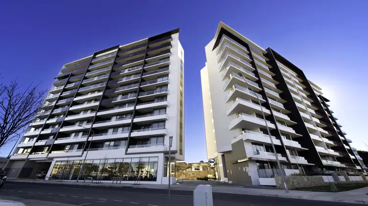 180/7 Irving Street, Phillip ACT 2606