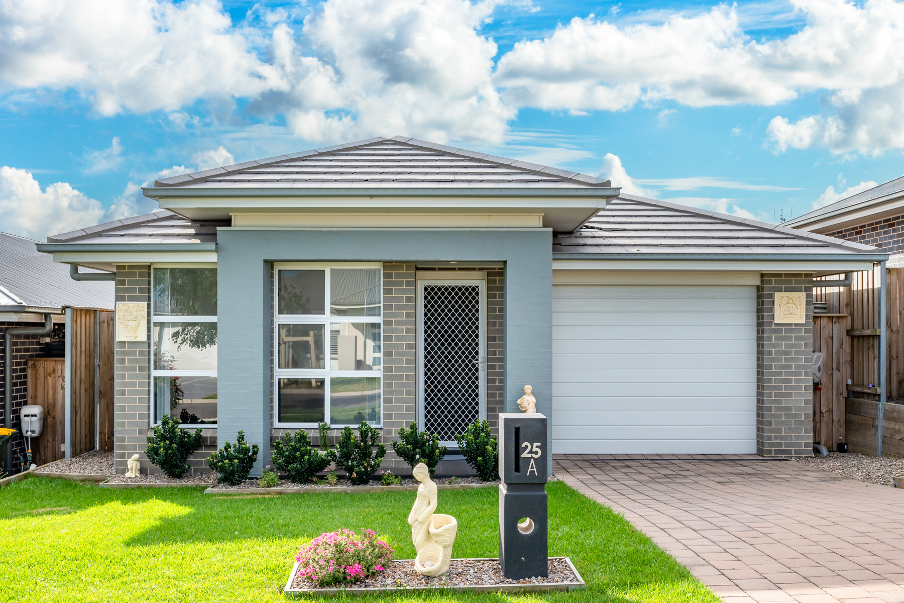 25A Lagoon Avenue, Bolwarra NSW 2320