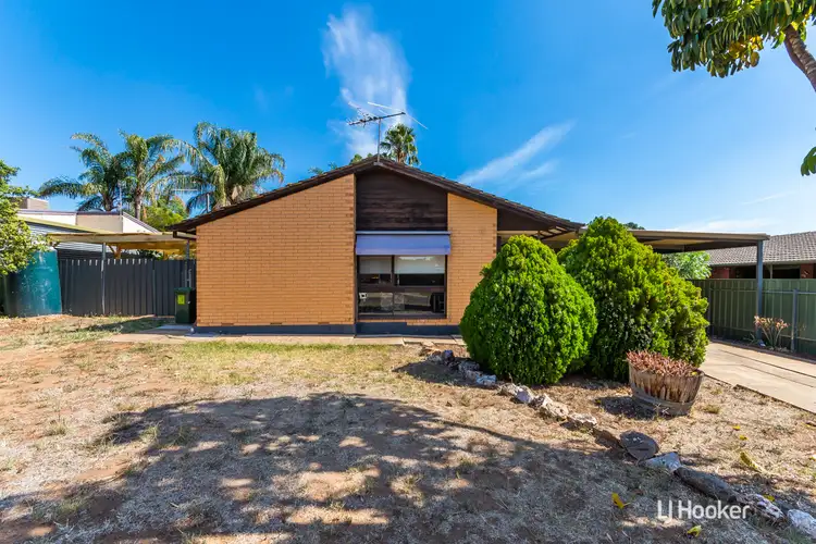 27 Chowilla Court, Craigmore SA 5114