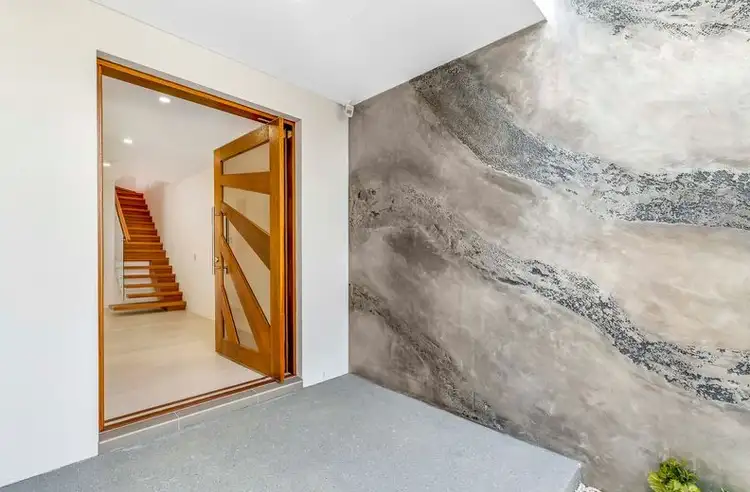 Fourth view of Homely villa listing, 1/47 Nineteenth Avenue, Palm Beach QLD 4221