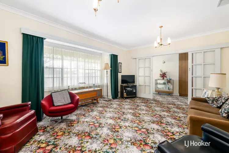 Fifth view of Homely house listing, 2 Poulshot Crescent, Elizabeth Vale SA 5112