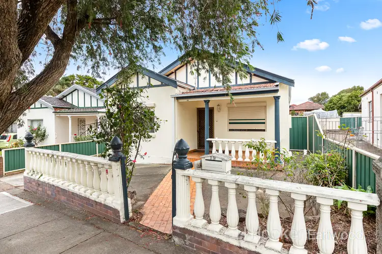 19 Cooks Ave, Canterbury NSW 2193