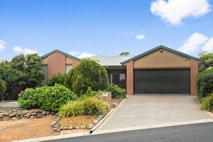 4 Melaleuca Place, Jerrabomberra NSW 2619