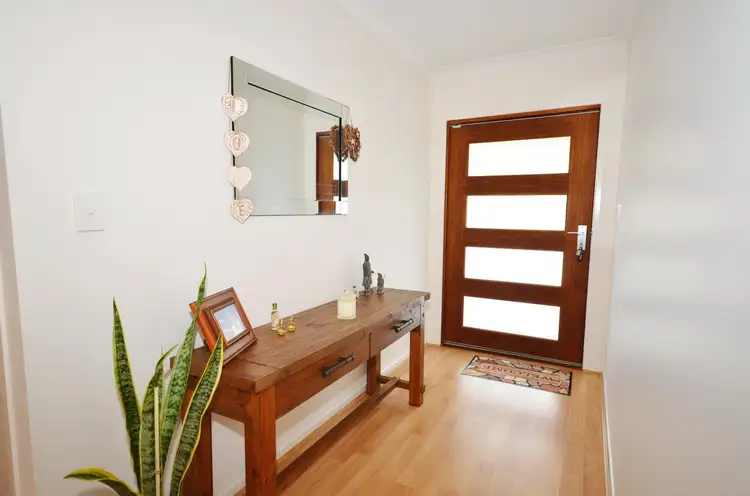 125-127 Scarvell Place, Kooralbyn QLD 4285