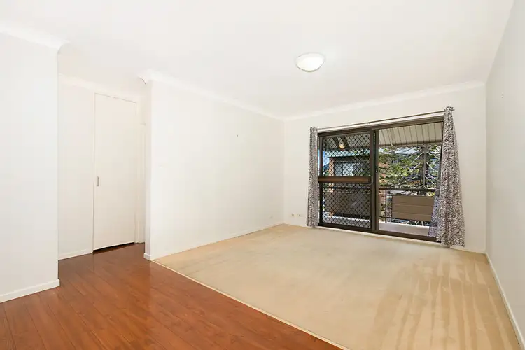 Main view of Homely unit listing, 4/68 York Street, Coorparoo QLD 4151