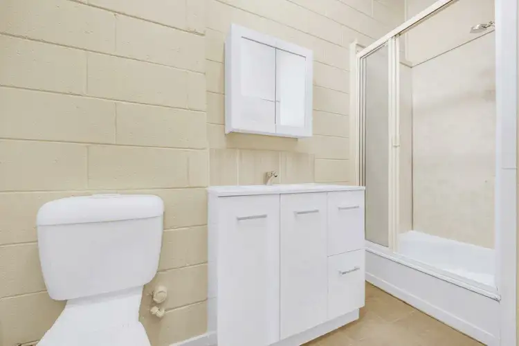 Sixth view of Homely unit listing, Unit 7/21 Charles Street, West Gladstone QLD 4680