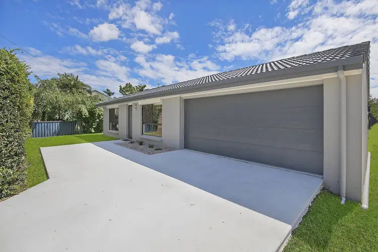 9 Benfer Road, Victoria Point QLD 4165