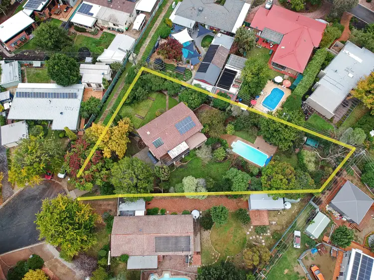 Second view of Homely house listing, 10 Pitt Place, Holder ACT 2611