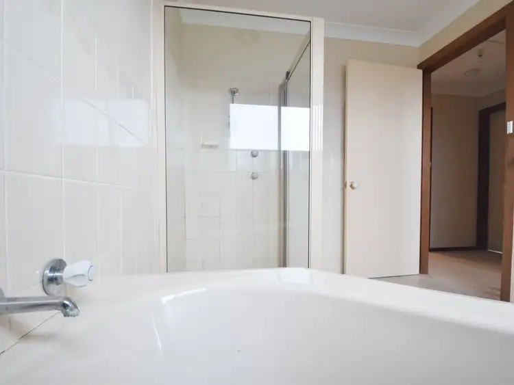 Fifth view of Homely unit listing, Unit 6 - 4 Old Barracks Lane, Young NSW 2594