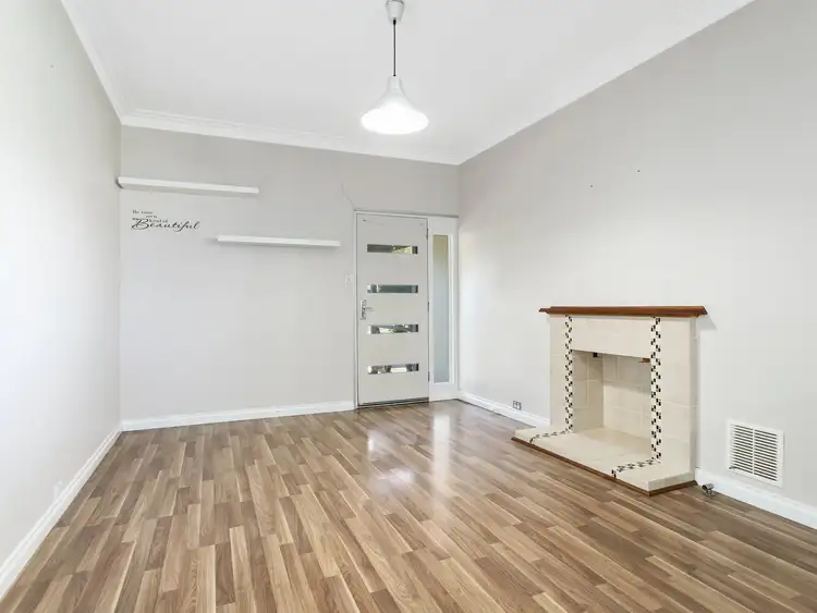 Fifth view of Homely house listing, 4 Merriedale Crescent, Harvey WA 6220