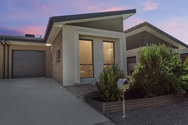 16 Hugh Gilchrist Street