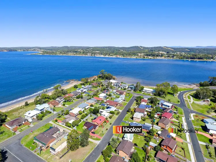 27 Wallaringa Street, Surfside NSW 2536