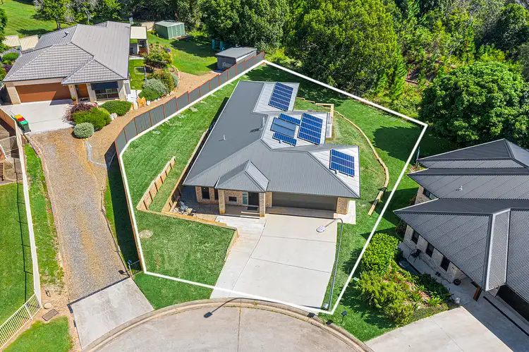 9 Fairway Cove, Macksville NSW 2447
