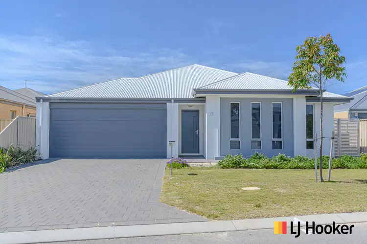 11 Trevally Avenue, Two Rocks WA 6037