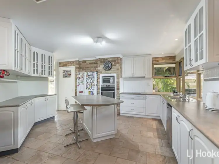 12 Reed Close, Thornlie WA 6108