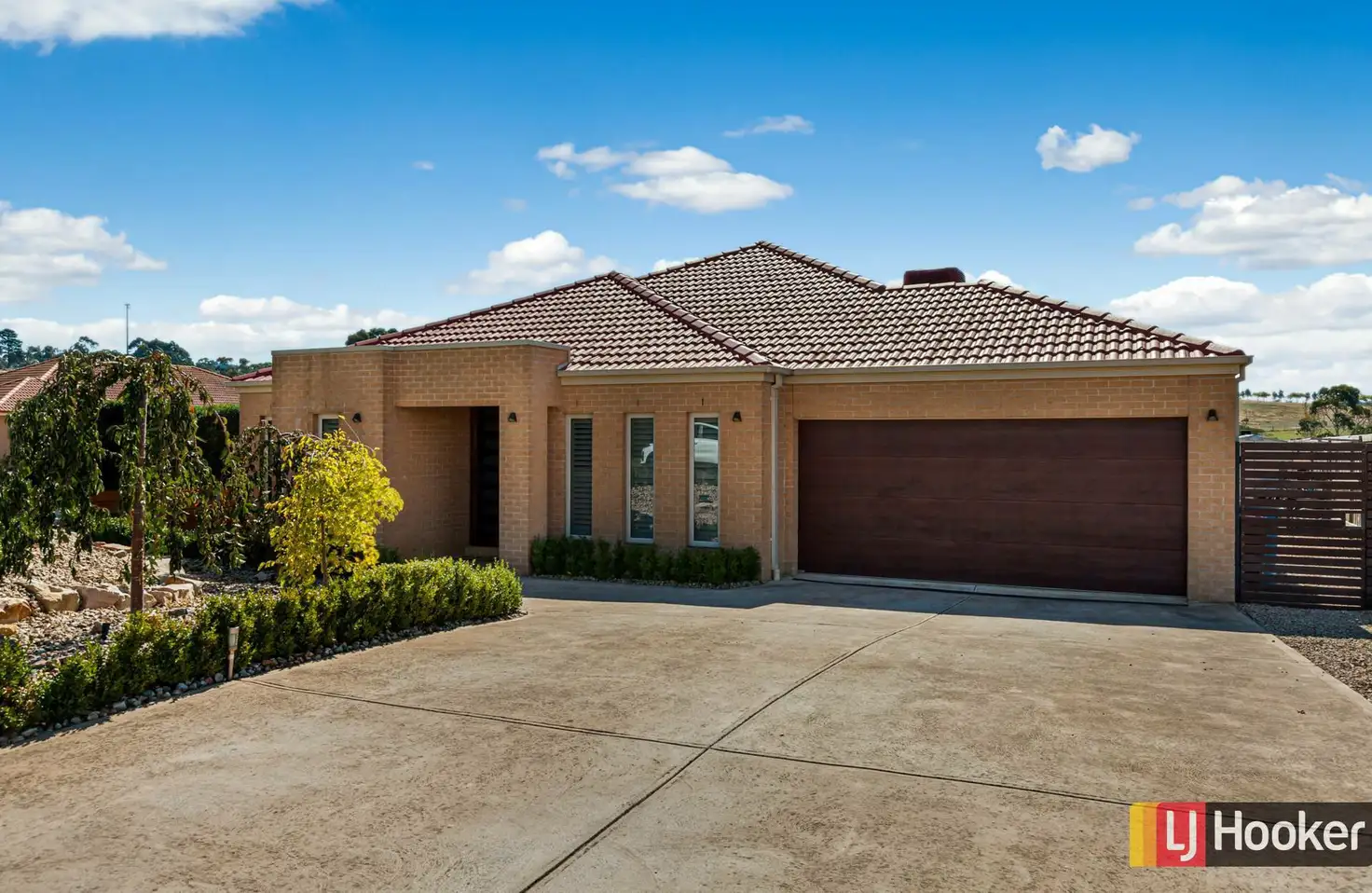 Main view of Homely house listing, 20 Aurina Drive, Hidden Valley VIC 3756
