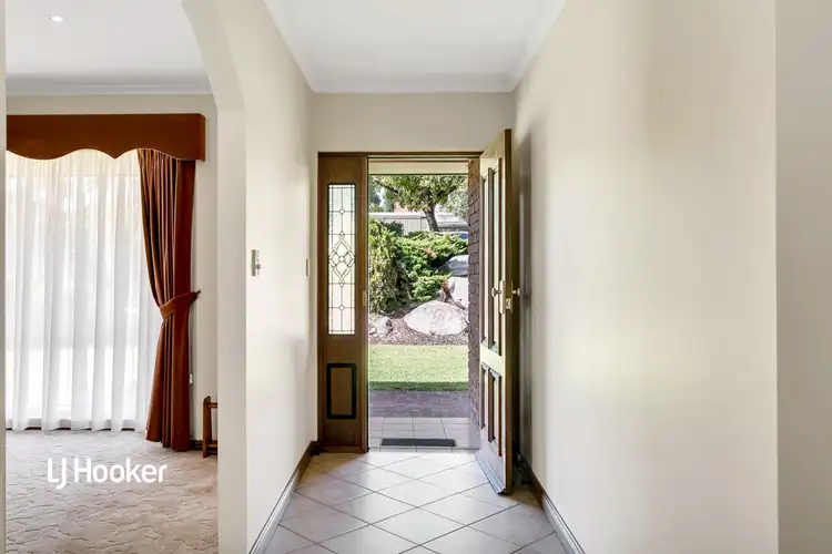 Sixth view of Homely house listing, 4 Hillview Court, Gulfview Heights SA 5096