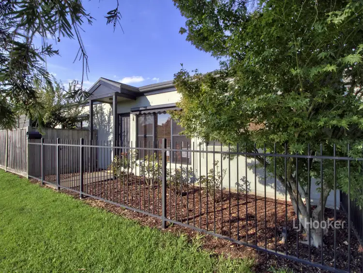 Second view of Homely townhouse listing, 25A Macrae Street, Bairnsdale VIC 3875