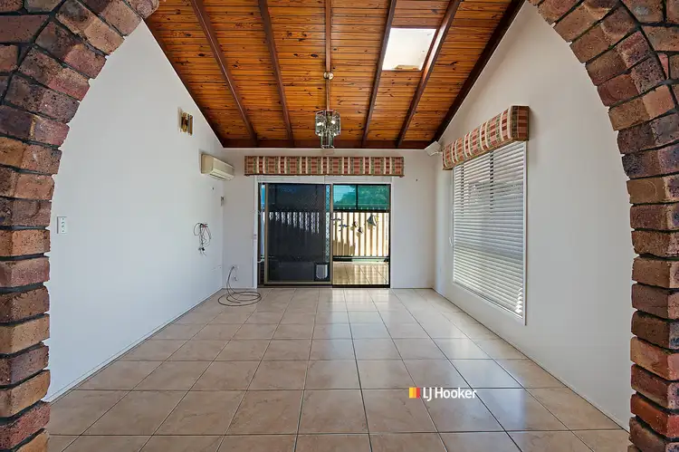 Sixth view of Homely house listing, 4 Oakview Court, Kallangur QLD 4503