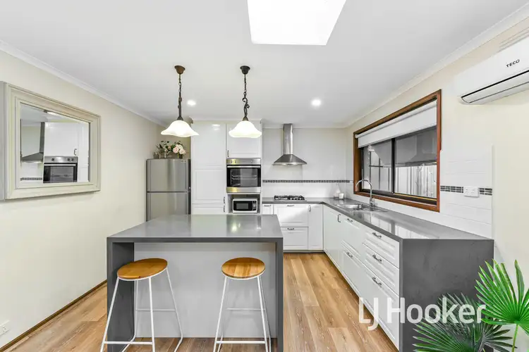 9 Glenwood Court, Cranbourne VIC 3977