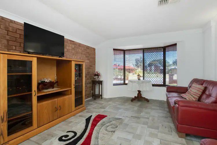 24 Storey Road, Thornlie WA 6108