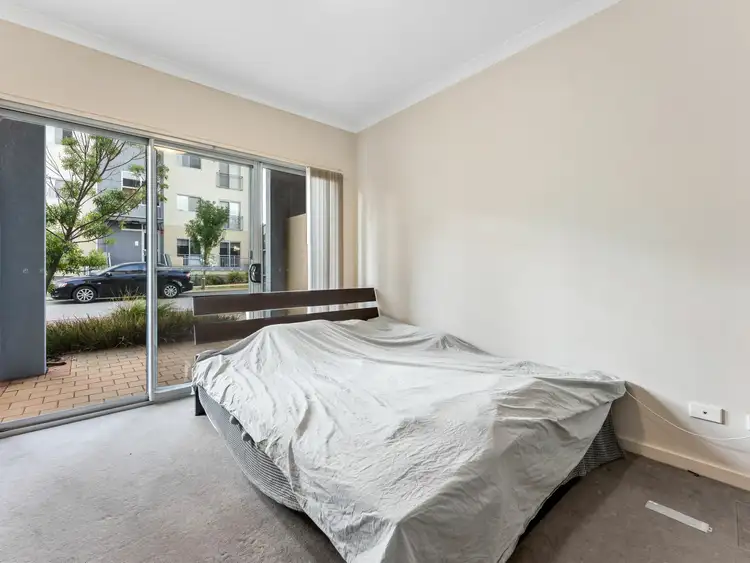 Sixth view of Homely unit listing, Unit 2/6 Ibera Way, Success WA 6164