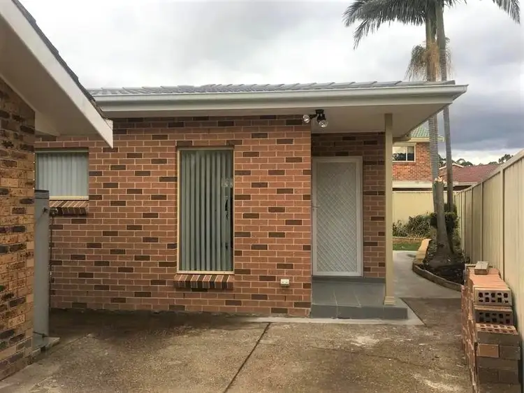 4a Cash Place, Prairiewood NSW 2176
