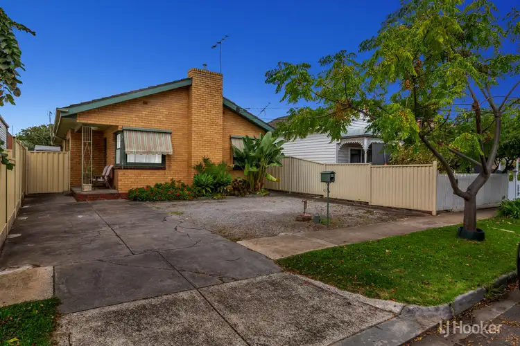50 Mirls Street, Newport VIC 3015