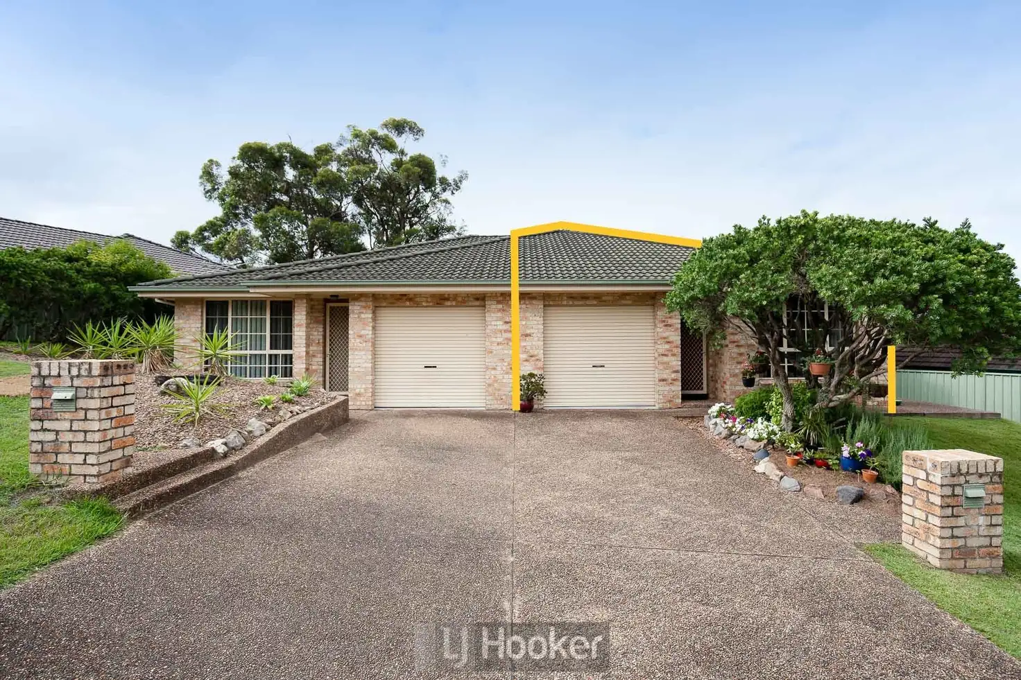 Main view of Homely unit listing, 2/7 Burrawang Boulevard, Toronto NSW 2283