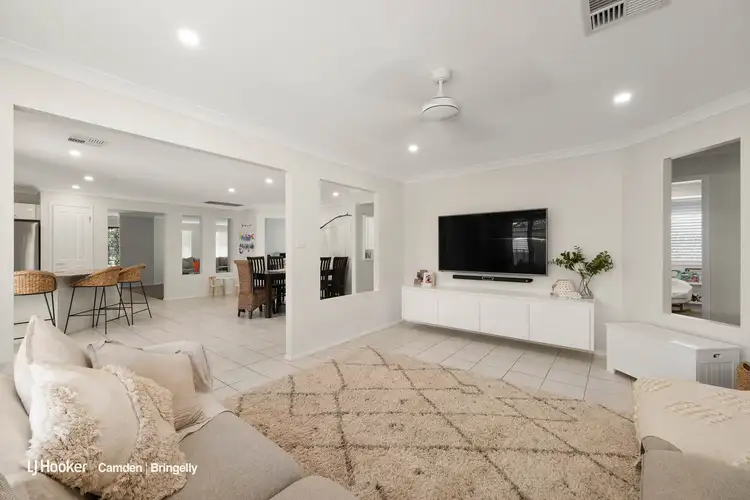 Fifth view of Homely house listing, 12 Spring Hill Circle, Currans Hill NSW 2567
