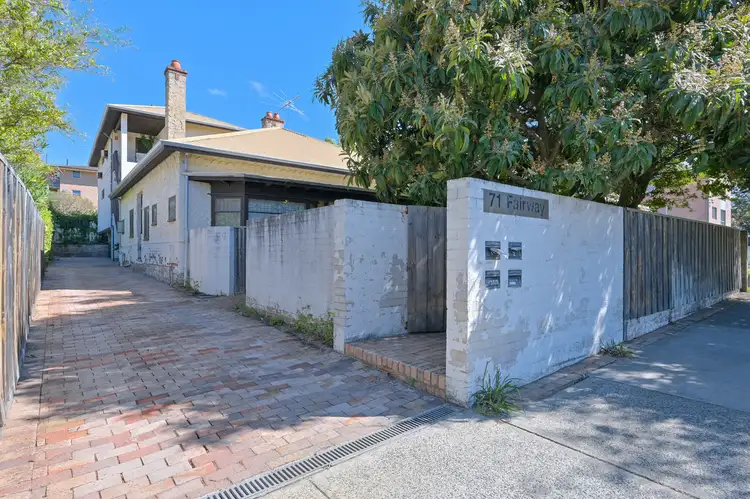 2/71 Fairway, Crawley WA 6009