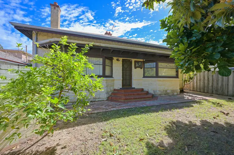 1/71 Fairway, Crawley WA 6009