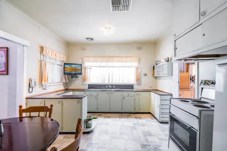 Seventh view of Homely house listing, 11 Viola Avenue, Brooklyn VIC 3012
