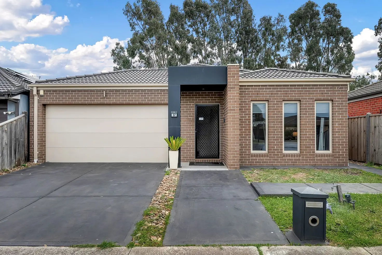 Main view of Homely house listing, 37 Evolve Esplanade, Wollert VIC 3750