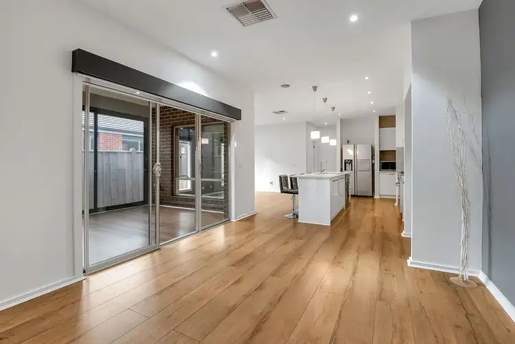 Fifth view of Homely house listing, 37 Evolve Esplanade, Wollert VIC 3750