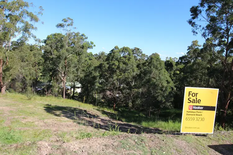 4 The Knoll, Tallwoods Village NSW 2430