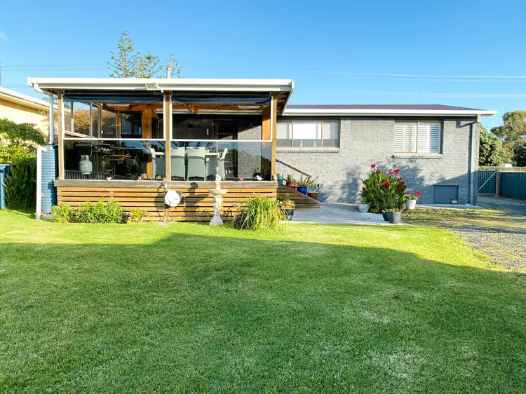 35 Scamander Avenue, Scamander TAS 7215