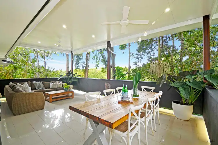 18 Domain Road, Currumbin QLD 4223