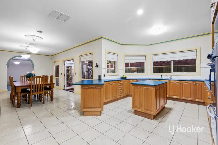 Fifth view of Homely house listing, 6 Staples Way, Seabrook VIC 3028