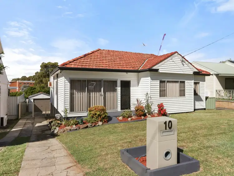 Main view of Homely house listing, 10 Omaru Avenue, Miranda NSW 2228