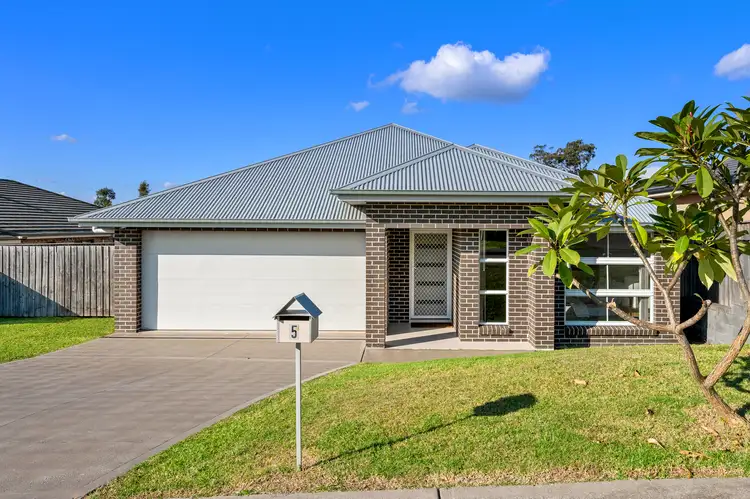 Main view of Homely house listing, 5 Pondhawk Street, Chisholm NSW 2322