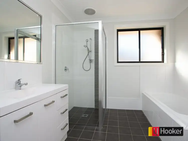 Fourth view of Homely house listing, 7a Lilly Pilly Court, Tamworth NSW 2340